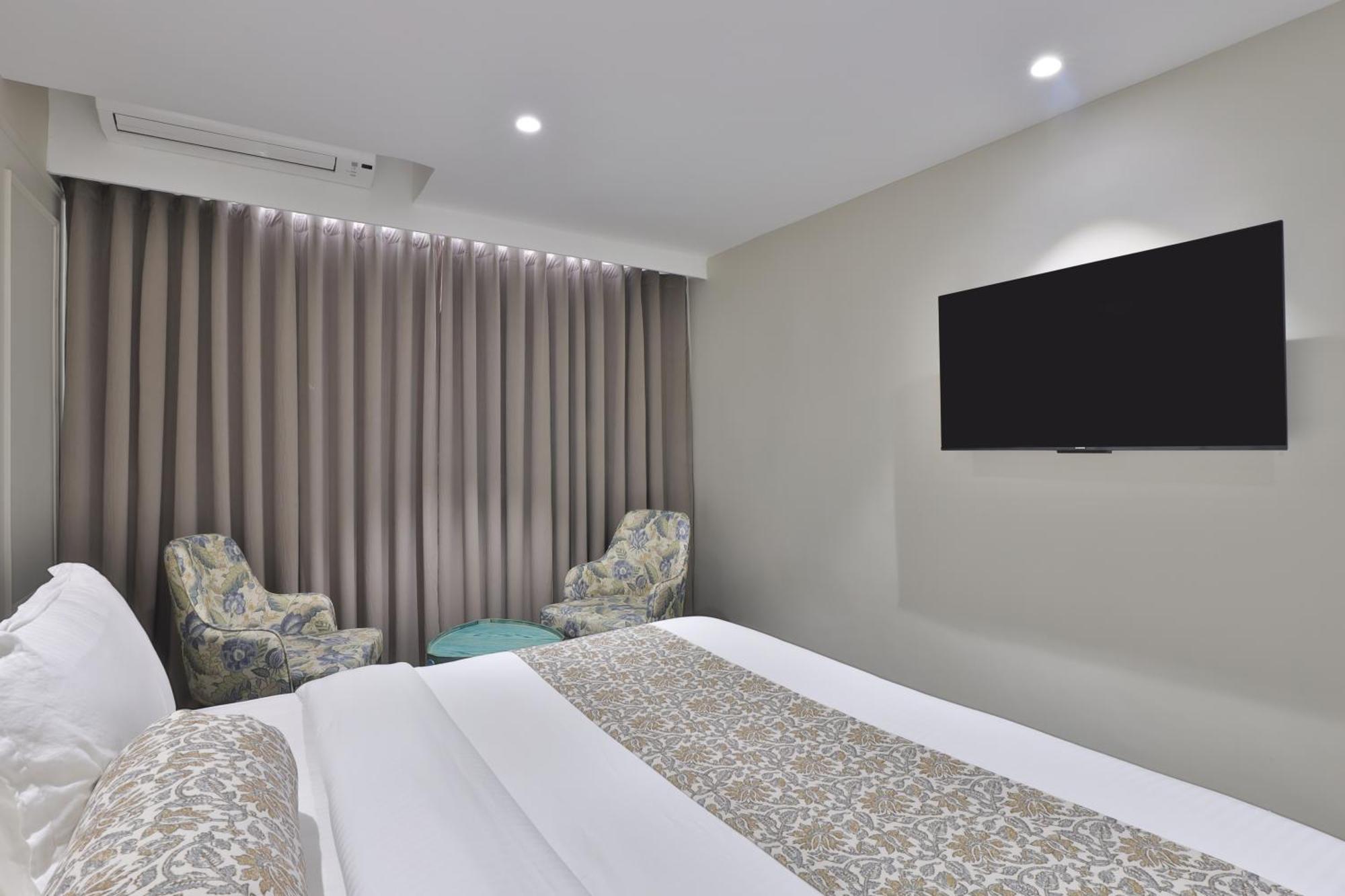 Hotel The Grand Suites Ahmedabad Ngoại thất bức ảnh