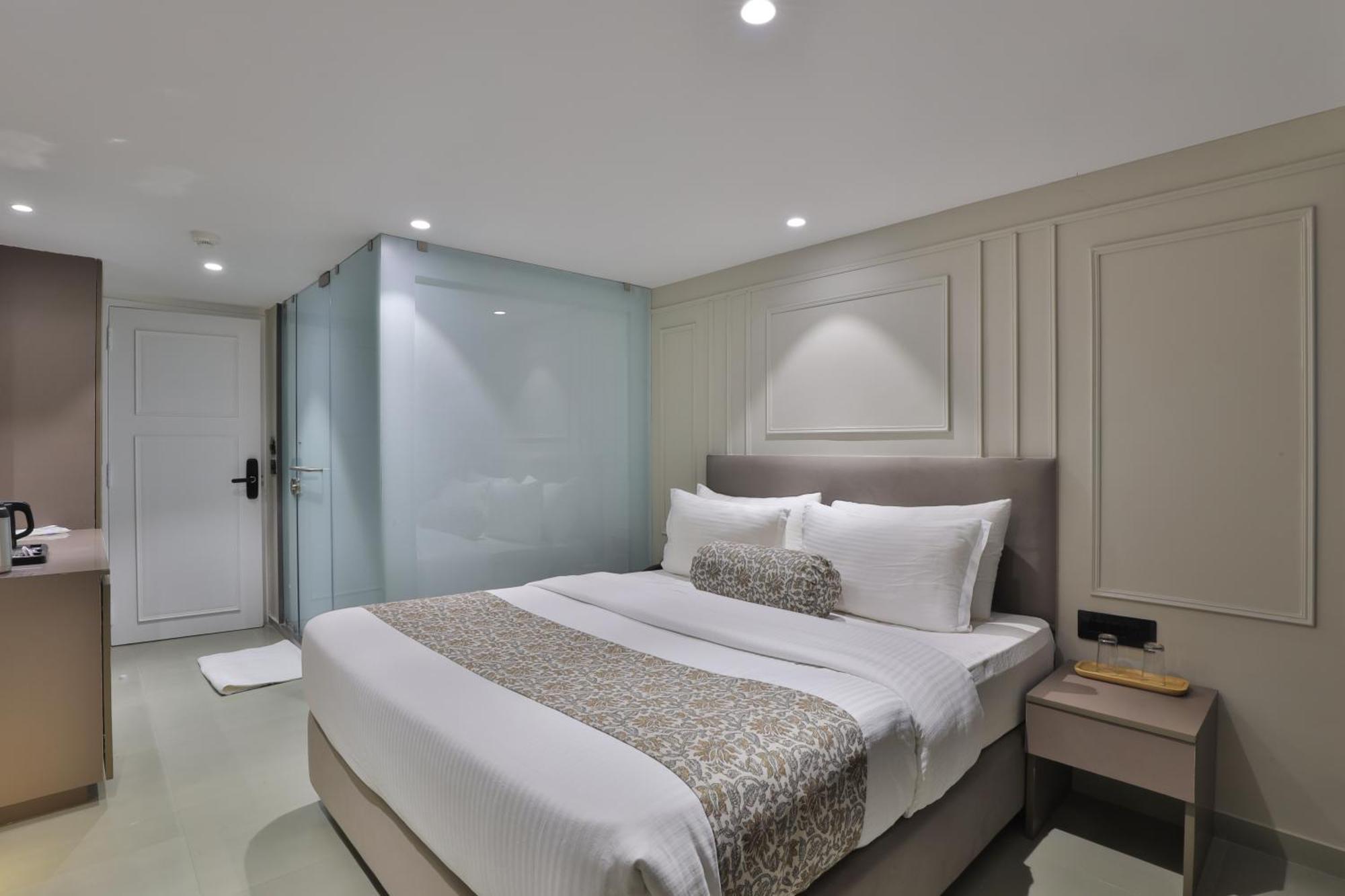 Hotel The Grand Suites Ahmedabad Ngoại thất bức ảnh