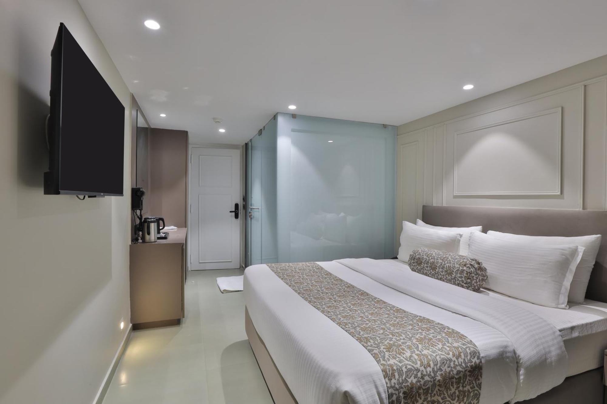 Hotel The Grand Suites Ahmedabad Ngoại thất bức ảnh