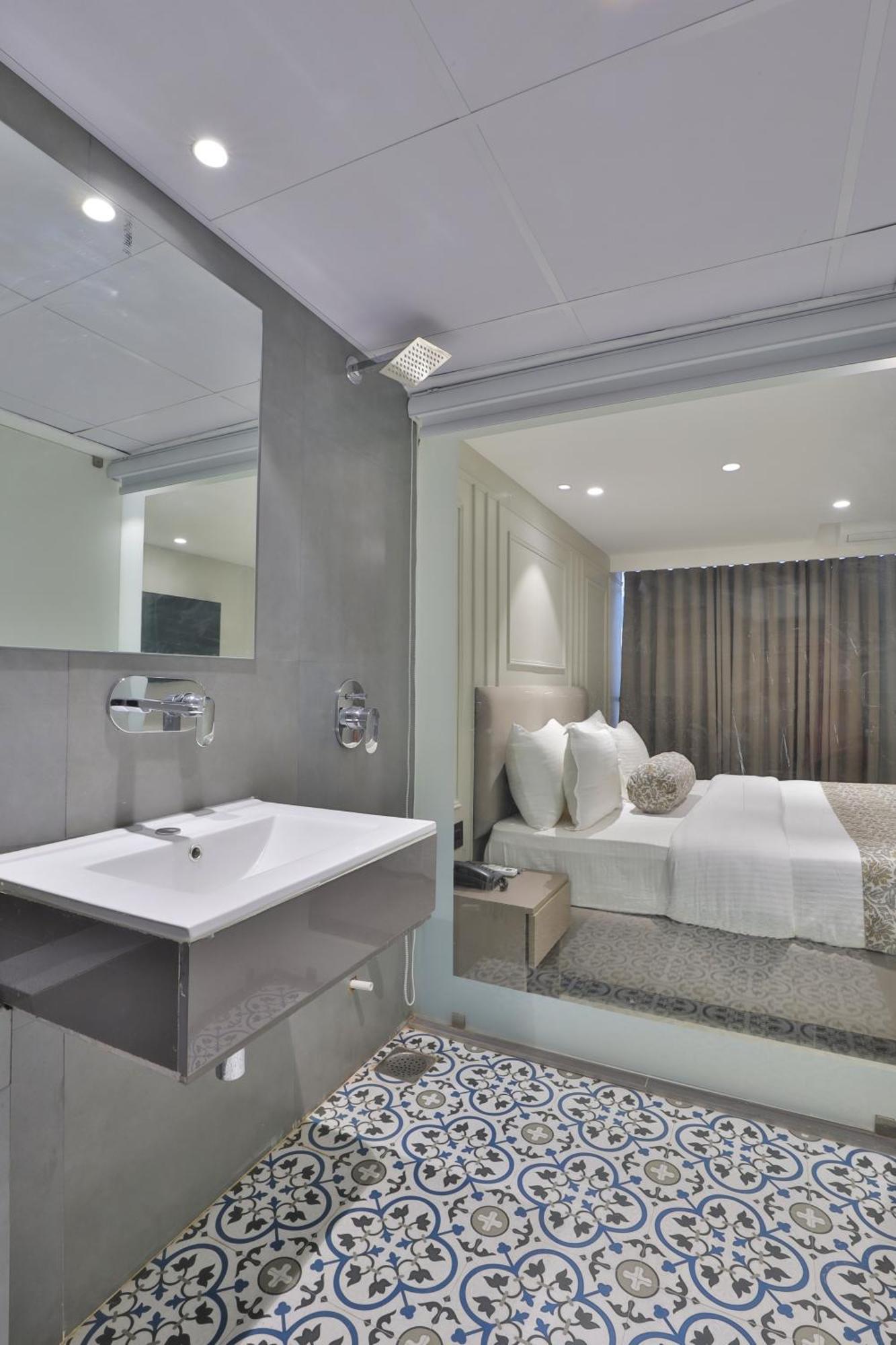 Hotel The Grand Suites Ahmedabad Ngoại thất bức ảnh